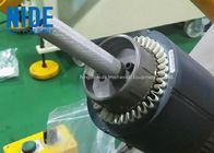 Arme semi-automatique de machine d'insertion de bobine de redresseur de moteur pour la machine à laver
